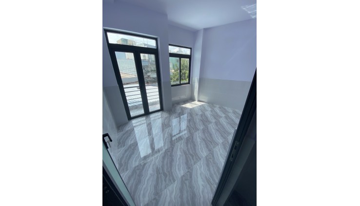 TỈNH LỘ 10, XE HƠI NGỦ TRONG NHÀ, 3 TẦNG 3PN, 112M2,  NHỈNH 50Tr/m2
